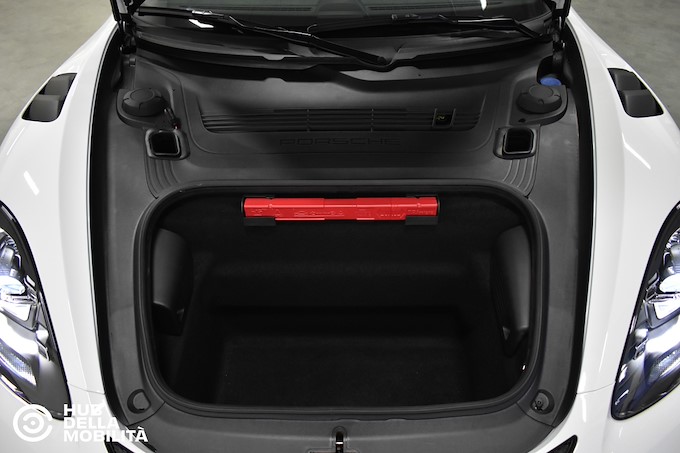 PORSCHE 718 Spyder RS